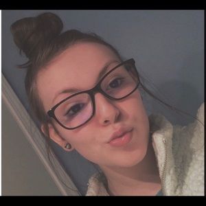 Meet your Posher, Shelli